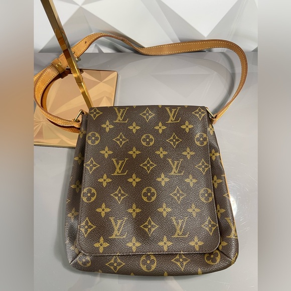 🌟Authentic🌟 Louis Vuitton Monogram Mussette Salsa Shoulder Bag in VGC - Picture 9 of 15